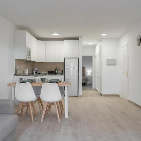 Apartamento Atlantic Breeze, Bright Big Terrace, Pool, Wifi