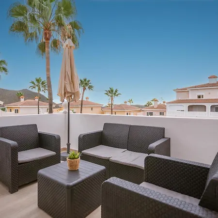 Apartamento Atlantic Breeze, Bright Big Terrace, Pool, Wifi *