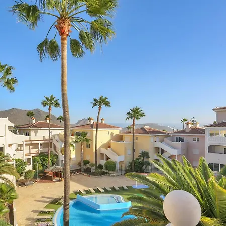Atlantic Breeze, Bright Big Terrace, Pool, Wifi 아파트 *