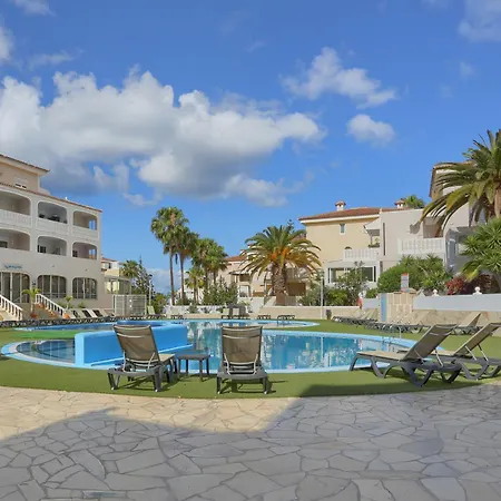 Atlantic Breeze, Bright Big Terrace, Pool, Wifi 아파트 *