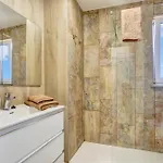 Appartement Atlantic Breeze, Bright Big Terrace, Pool, Wifi *